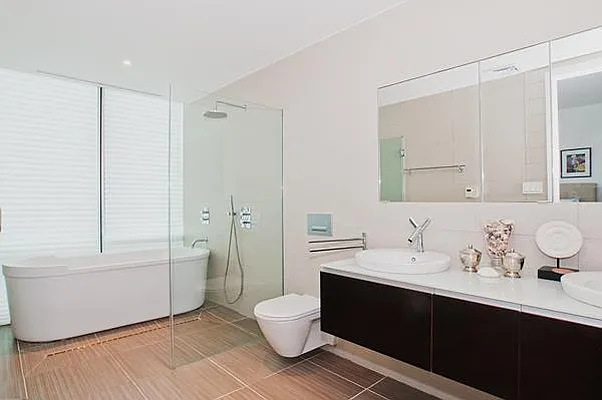 Rented by R New York | media 10