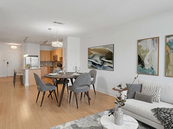 5th image of 4333 Gilbert Ave APT 215