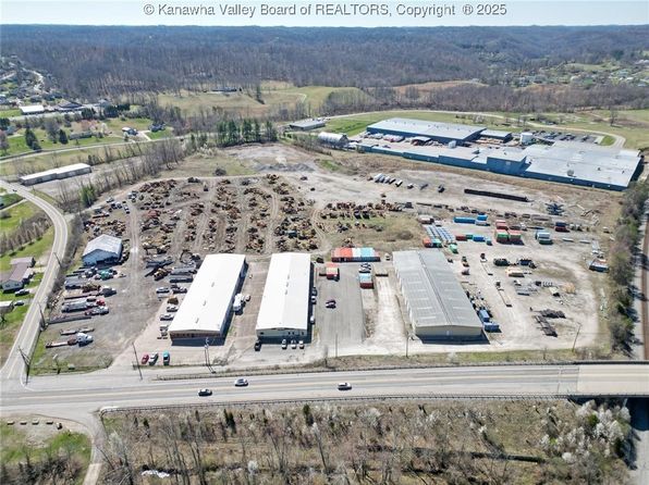 101 Thompson Rd, Culloden, WV 25510