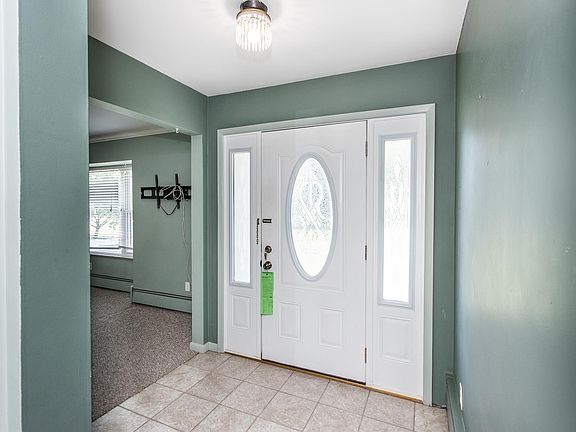 4th image of 910 Orlando Dr
