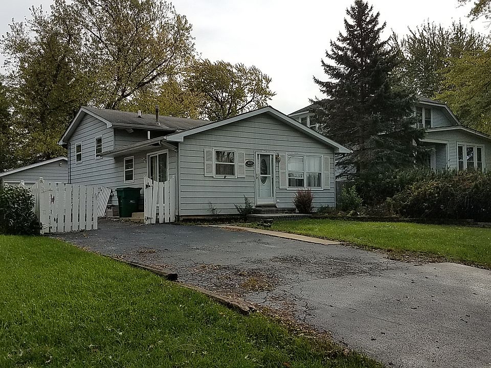 2nd image of 1023 N Clarendon Dr