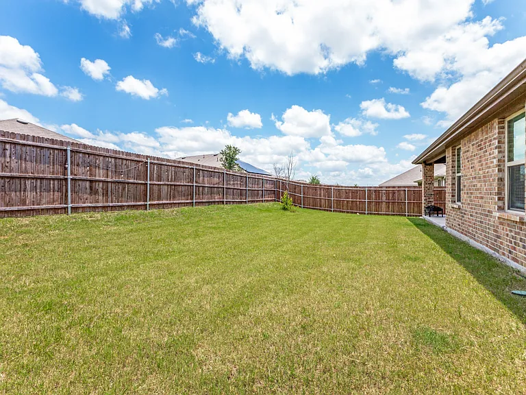 15127 Athena Dr — Photo 14