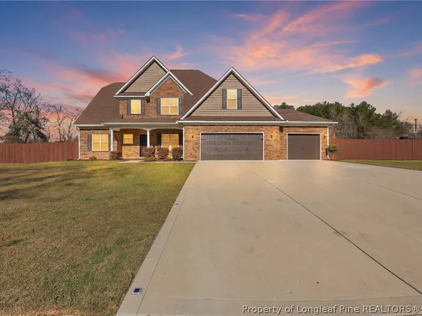 206 Leland Ln, Raeford, NC 28376