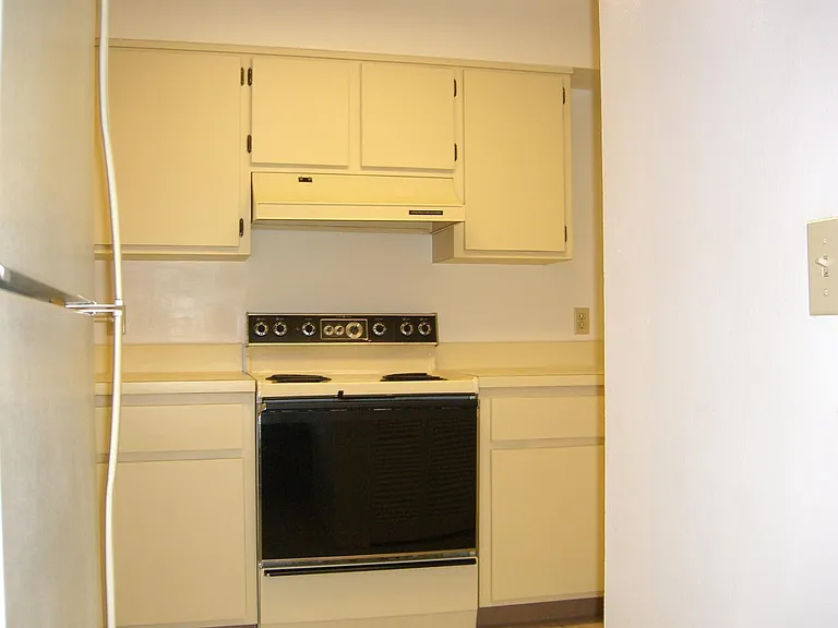 5537 Sea Forest Dr #104 — Photo 7