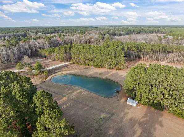 477 Grooms Rd, Cross, SC 29436