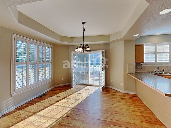 5th image of 439 Longspur Dr