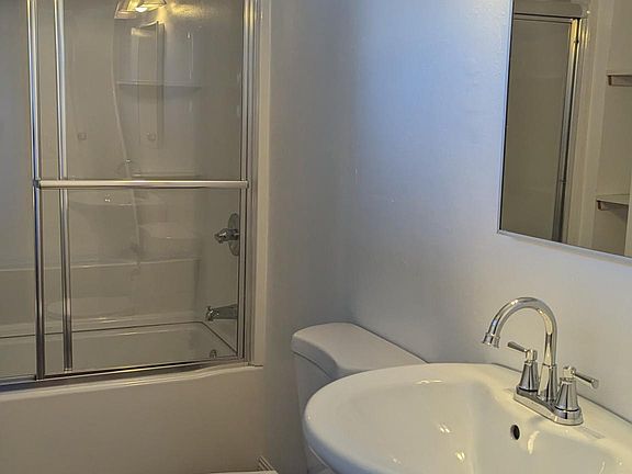 5th image of 6545 Cleomoore Ave