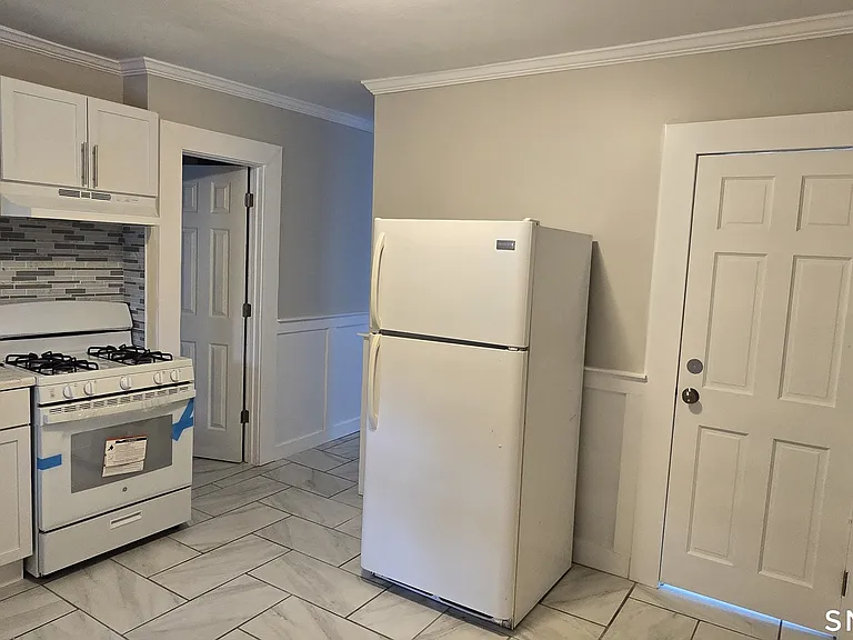 1514 Pembroke St #1L — Photo 23
