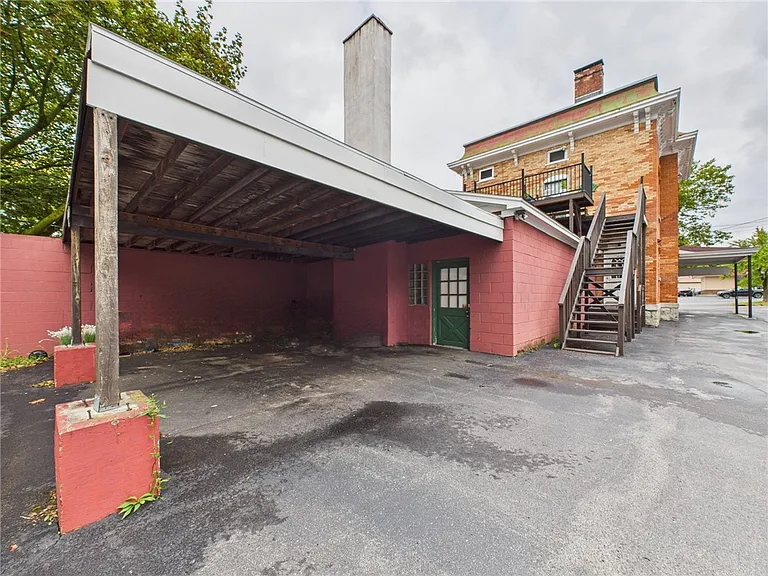 40 E Genesee St — Photo 10