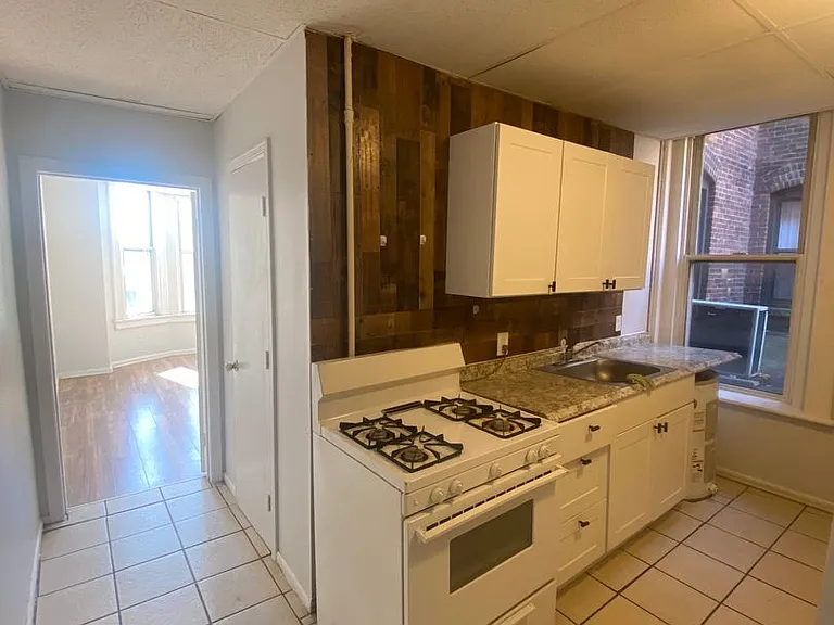 81 W Main St — Photo 6
