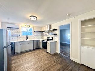 148 Bradford St #1, Bristol, RI 02809