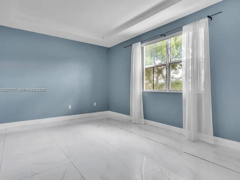 16628 SW 47th Ter — Photo 16
