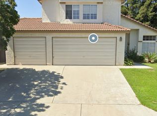 1011 E Edgemont Dr, Fresno, CA 93720