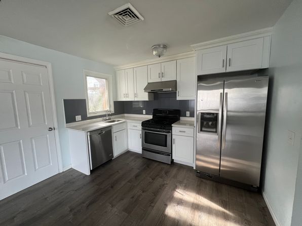 28 Elena St #1