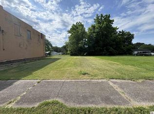 822 Clark St, Paducah, KY 42003