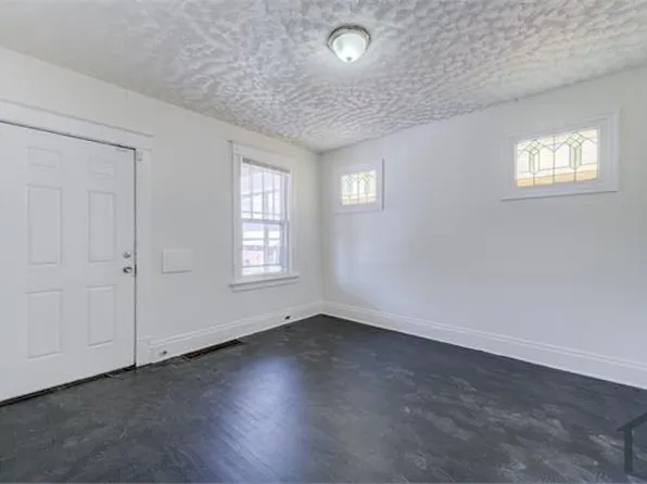 6997 Edison Ave, Saint Louis, MO 63121
