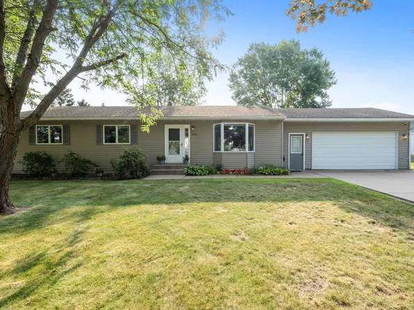 202 Sunrise Dr, Somerset, WI 54025