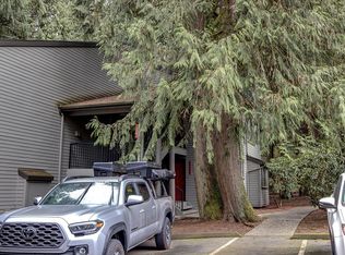 14605 NE 81st St #D-19, Redmond, WA 98052