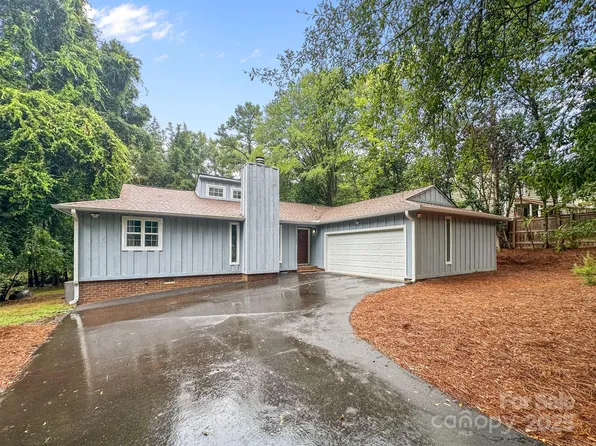 11914 Rock Canyon Dr, Charlotte, NC 28226