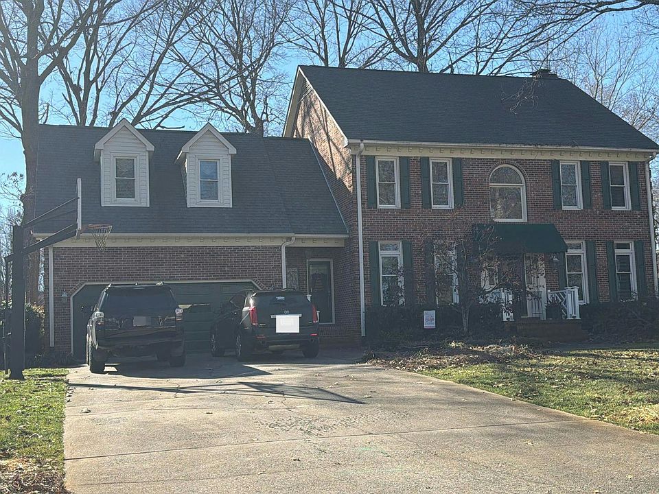 1st image of 104 Aspen Ave