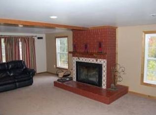 111 Clamsteam Rd, Halfmoon, NY 12065