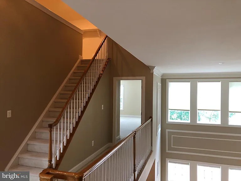 20090 Valhalla Sq — Photo 22