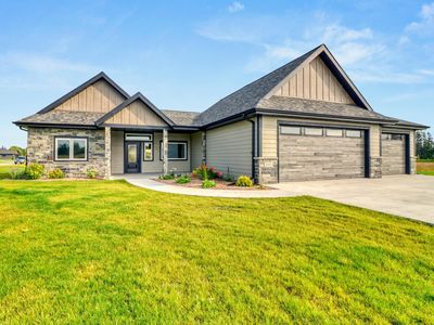 800 Lake Forest Cir, Detroit Lakes, MN, 56501