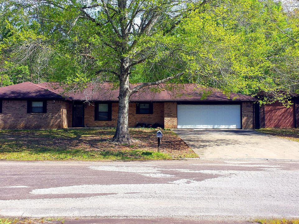 1st image of 253 Woodlake Dr