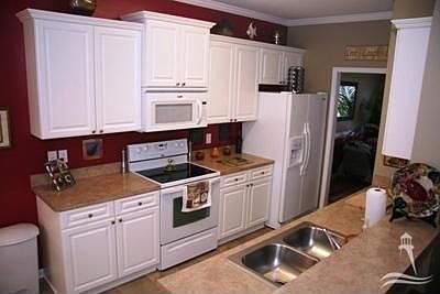5th image of 4532 Fleetwood Dr