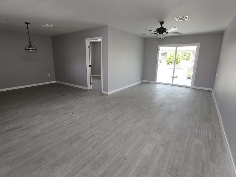 10631 W Salem Dr — Photo 5
