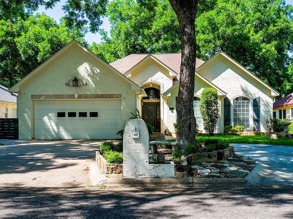 1st image of 350 Meadowalkes Drive