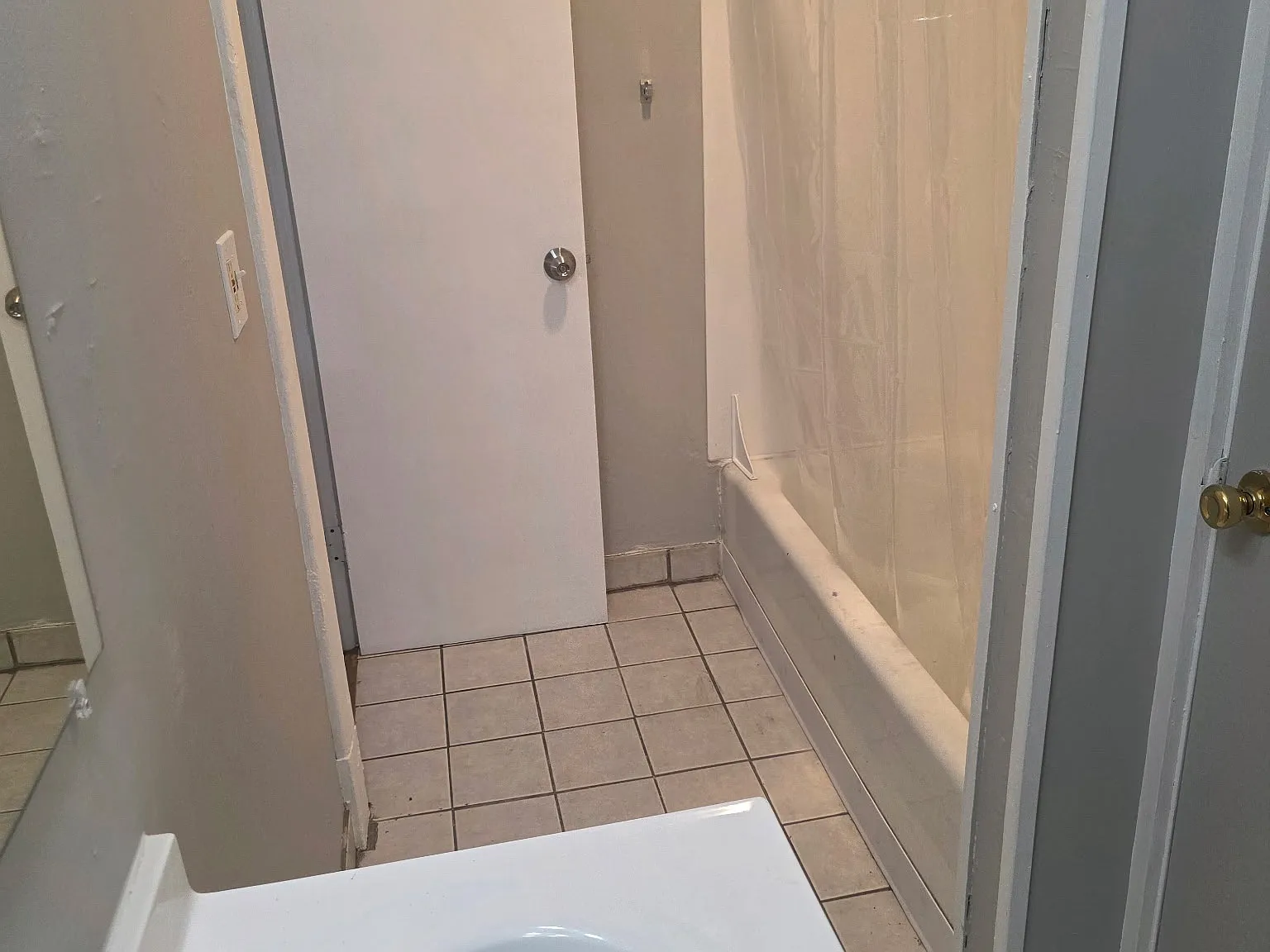 2 bed, 1100 sqft, $1,950 — Photo 3