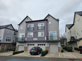 18551 NW Red Wing Way UNIT 203, Hillsboro, OR 97006