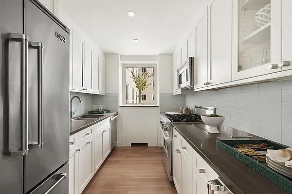 Rented by Corcoran | media 11