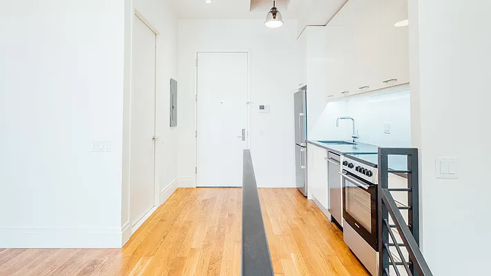 Rented by Nooklyn NYC LLC | media 28