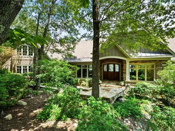 1010 Cox Mountain Dr, Jasper, GA 30143