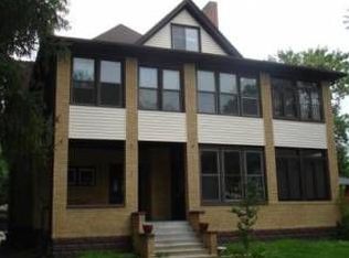 235 S La Grange Rd, La Grange, IL 60525