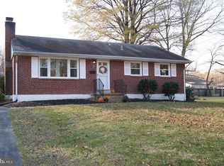 6809 Darby Ln, Springfield, VA 22150