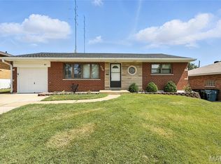 9509 Dorisann Ct, Saint Louis, MO 63123