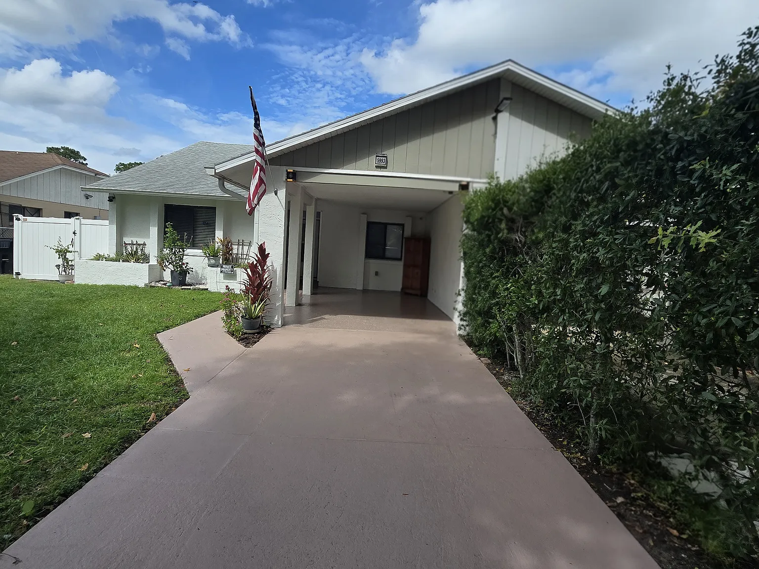 3 bed, 1300 sqft, $2,500 — Photo 2