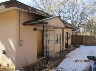 226 Montoya St, Taos, NM 87571