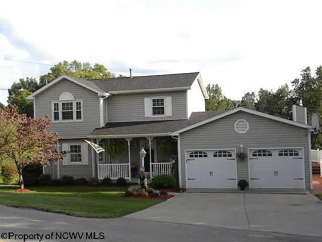 1213 Bakers Ridge Rd photo 1