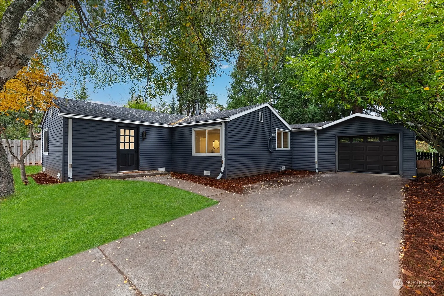 18412 12th Avenue NE photo 1