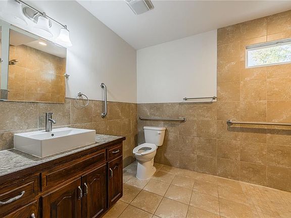 3rd image of 4016 E Red Bridge Rd