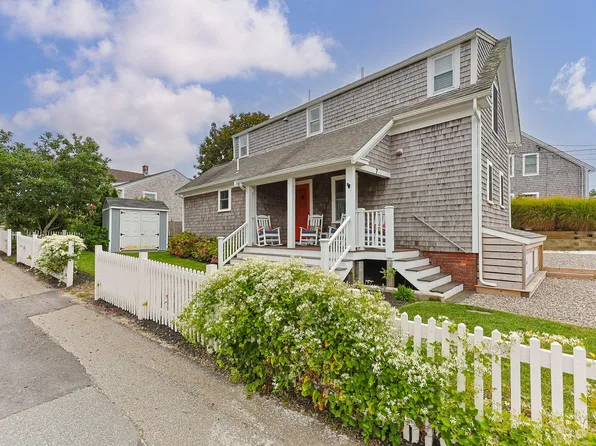 7 Kings Way, Provincetown, MA 02657