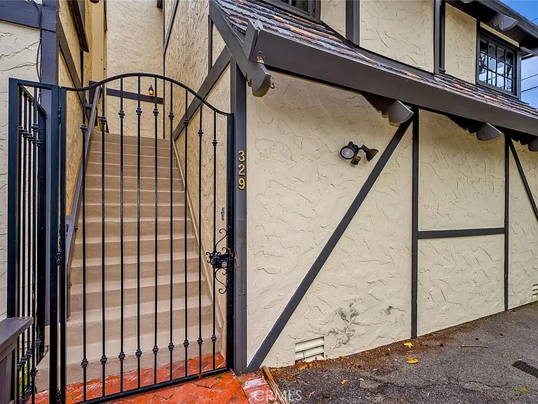329 Aster St — Photo 30