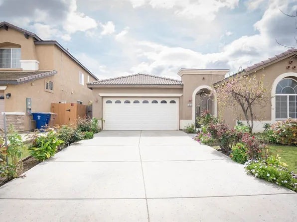 10613 Villa Hermosa Dr, Bakersfield, CA 93311