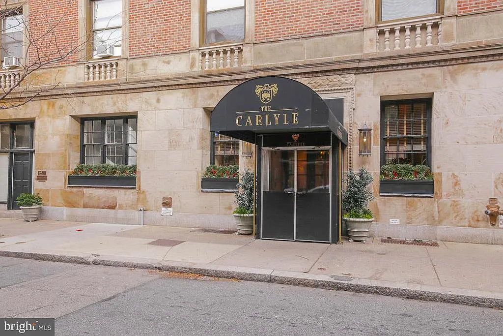 The Carlyle — Photo 1