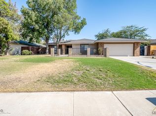 5808 Cardiff Ave, Bakersfield, CA 93309