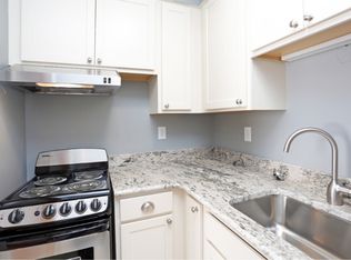 511 29th St APT 306, Des Moines, IA 50312